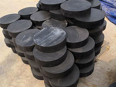 建德市板式橡胶支座由若干层橡胶片与薄钢板经加压硫化